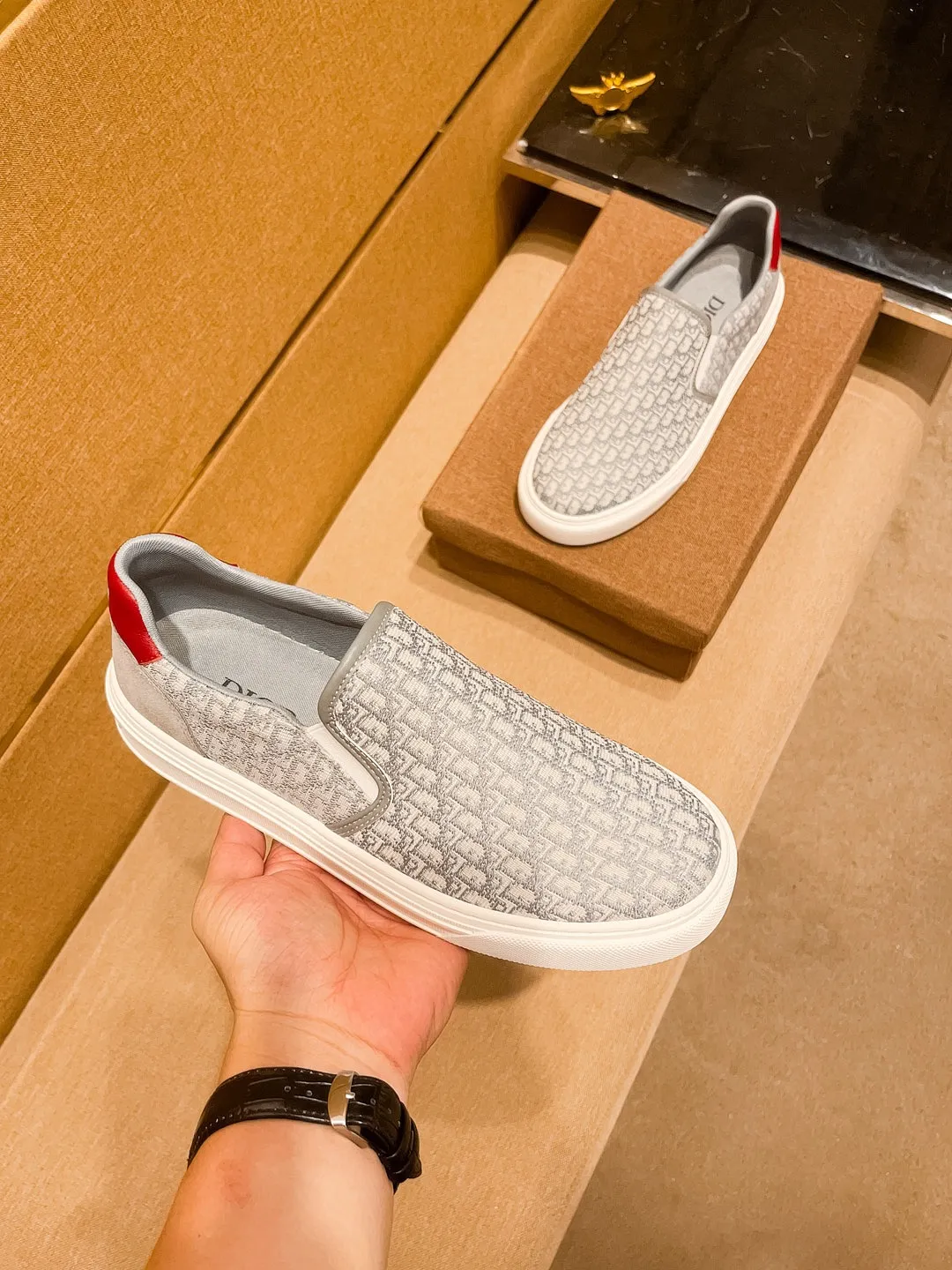 Men's shoes 💰 380💰👍【Dior】🔥🔝High-end brand of men's shoes official website 1:1 latest masterpiece: the upper is made of Italian official website original special technical cloth fabric 🔥original comfortable and breathable lining➕original designated non-slip outsole🔥making walking more convenient and comfortable! An exclusive new model, a stunning work, a beautiful 1:1 replica [color] compared to the official quality! Create a fashionable personality to set off your uniqueness! A must-have for trendy men! 🔥, sizes: 38-44. color:.     Multiple colors available🔥